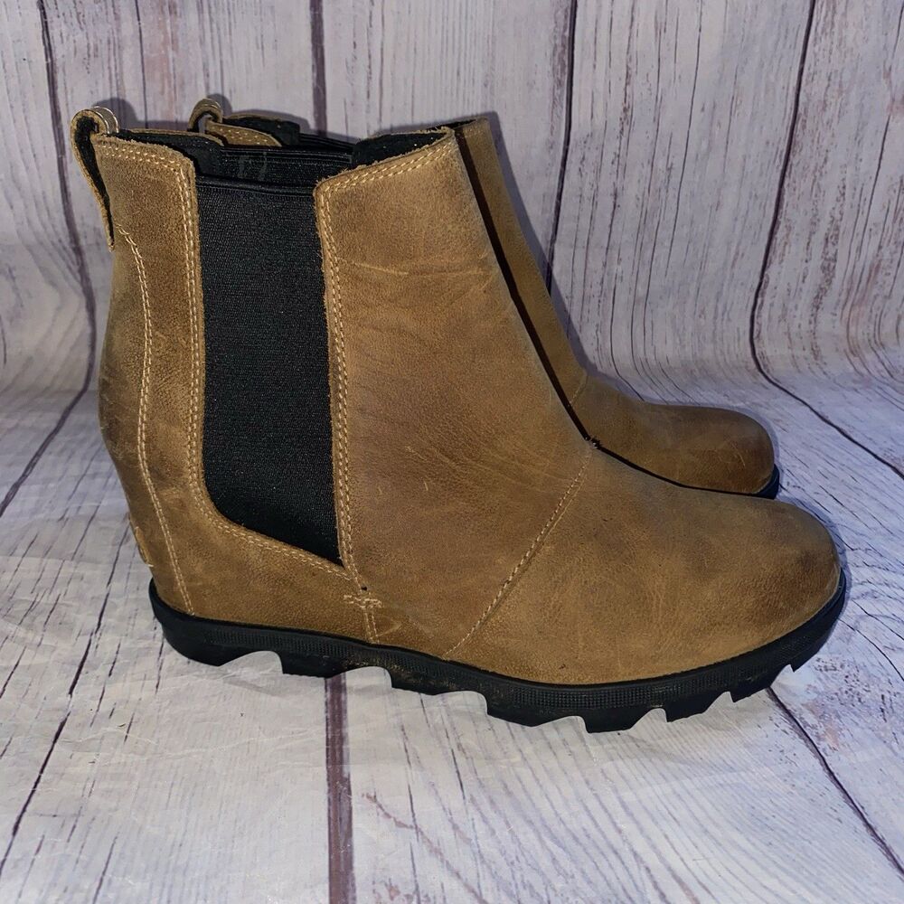 Sorel Joan of Arctic Wedge Chelsea Boots 10 Womens NL3493-286